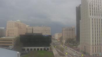 Weather camera view of Akron-Summit County Public Library.