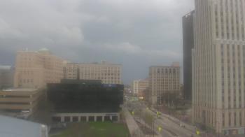 Weather camera view of Akron-Summit County Public Library.