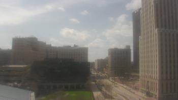 Weather camera view of Akron-Summit County Public Library.