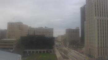 Weather camera view of Akron-Summit County Public Library.