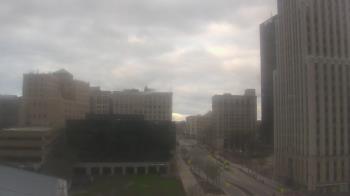 Weather camera view of Akron-Summit County Public Library.