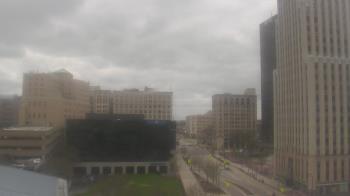 Weather camera view of Akron-Summit County Public Library.