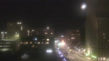 Weather camera view of Akron-Summit County Public Library.