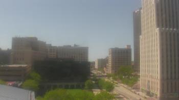 Weather camera view of Akron-Summit County Public Library.