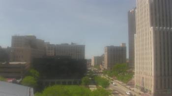 Weather camera view of Akron-Summit County Public Library.
