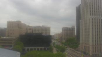 Weather camera view of Akron-Summit County Public Library.