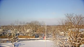 Weather camera view of Grass Lake School District 36.