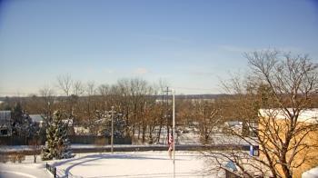 Weather camera view of Grass Lake School District 36.