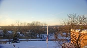 Weather camera view of Grass Lake School District 36.