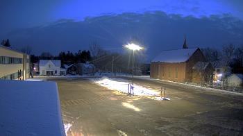 Weather camera view of Antwerp Primary School.