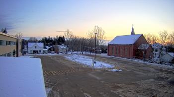 Weather camera view of Antwerp Primary School.