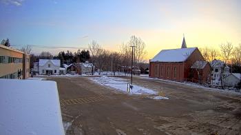 Weather camera view of Antwerp Primary School.