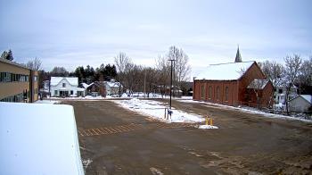 Weather camera view of Antwerp Primary School.