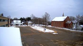 Weather camera view of Antwerp Primary School.