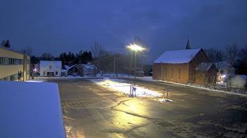 Weather camera view of Antwerp Primary School.