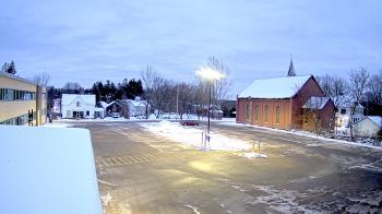 Weather camera view of Antwerp Primary School.
