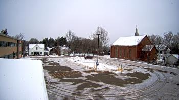 Weather camera view of Antwerp Primary School.