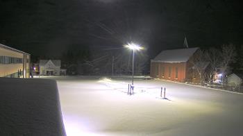Weather camera view of Antwerp Primary School.