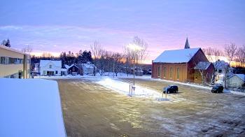 Weather camera view of Antwerp Primary School.
