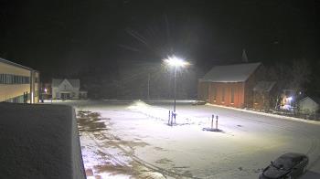 Weather camera view of Antwerp Primary School.