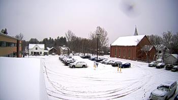 Weather camera view of Antwerp Primary School.