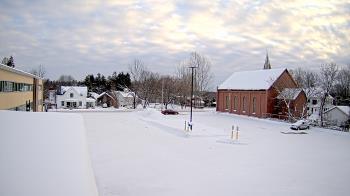 Weather camera view of Antwerp Primary School.