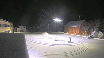Weather camera view of Antwerp Primary School.
