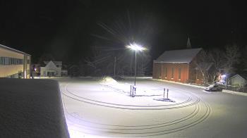 Weather camera view of Antwerp Primary School.