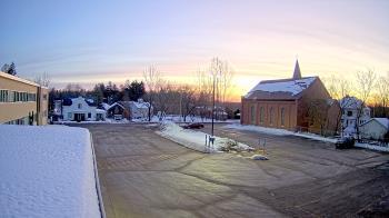 Weather camera view of Antwerp Primary School.