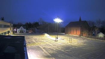 Weather camera view of Antwerp Primary School.
