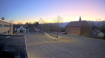 Weather camera view of Antwerp Primary School.