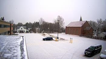 Weather camera view of Antwerp Primary School.
