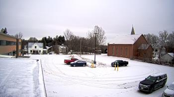Weather camera view of Antwerp Primary School.