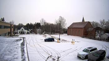 Weather camera view of Antwerp Primary School.