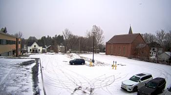Weather camera view of Antwerp Primary School.