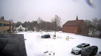 Weather camera view of Antwerp Primary School.