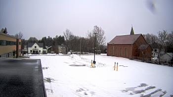 Weather camera view of Antwerp Primary School.