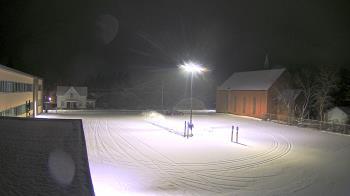 Weather camera view of Antwerp Primary School.