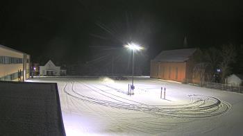 Weather camera view of Antwerp Primary School.