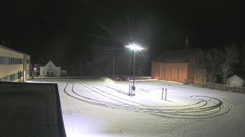 Weather camera view of Antwerp Primary School.