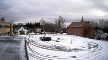 Weather camera view of Antwerp Primary School.