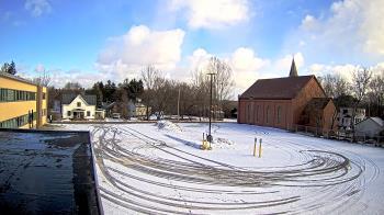 Weather camera view of Antwerp Primary School.