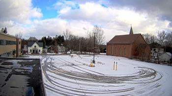 Weather camera view of Antwerp Primary School.