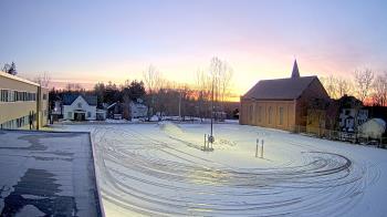 Weather camera view of Antwerp Primary School.