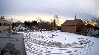 Weather camera view of Antwerp Primary School.