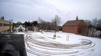 Weather camera view of Antwerp Primary School.