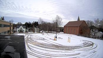 Weather camera view of Antwerp Primary School.