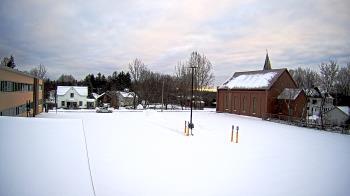 Weather camera view of Antwerp Primary School.