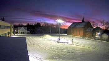 Weather camera view of Antwerp Primary School.