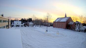 Weather camera view of Antwerp Primary School.